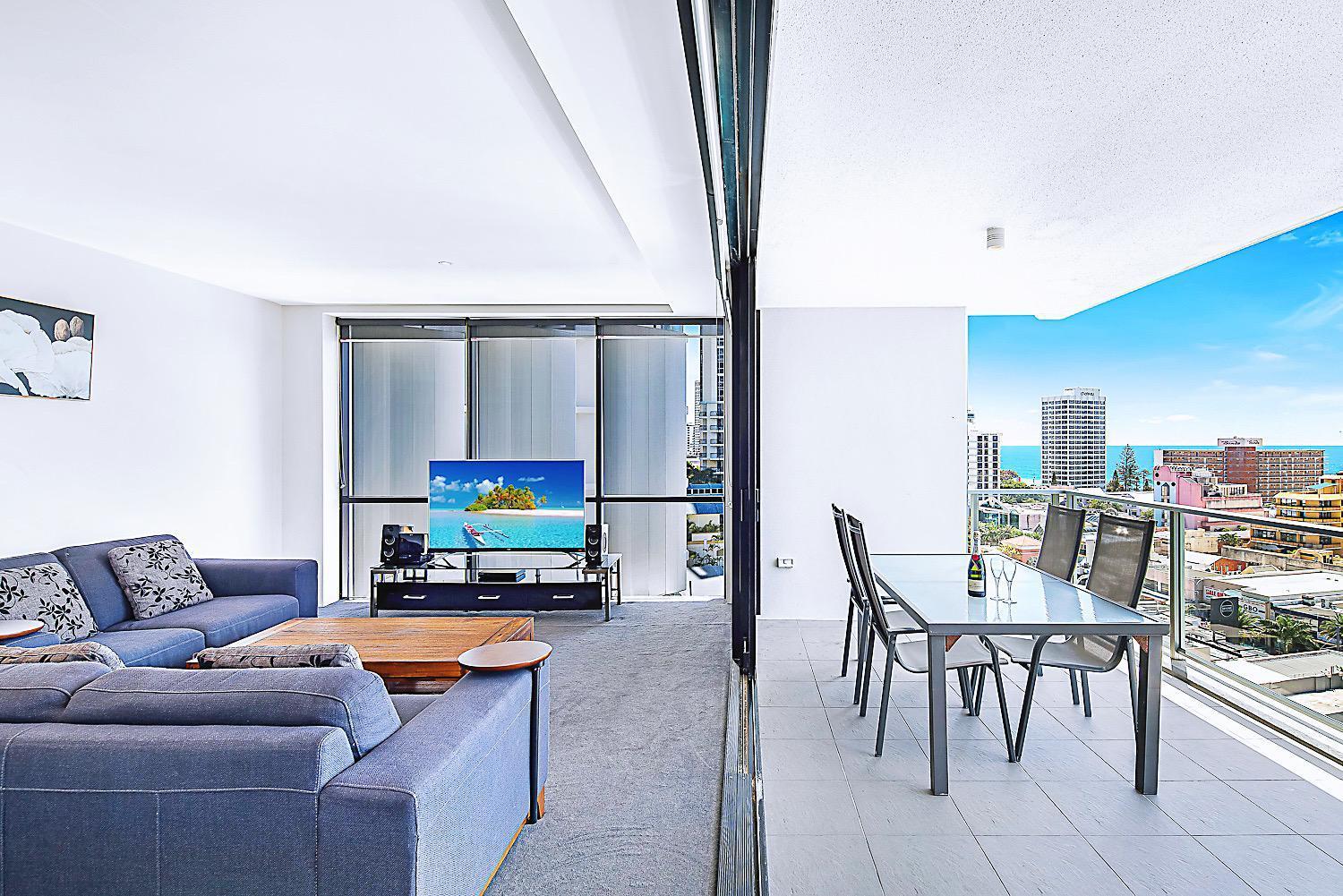 Circle On Cavill Surfers Paradise Apartments-Holiday Paradise Голд-Кост Номер фото