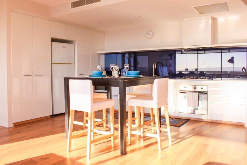 Circle On Cavill Surfers Paradise Apartments-Holiday Paradise Голд-Кост Экстерьер фото
